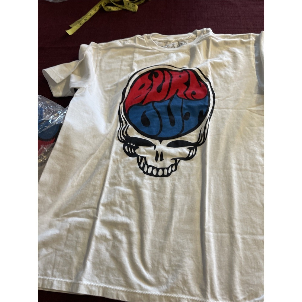 New BLK & MTL Burn Out Graphic Tee Shirt - Size Medium Unisex